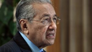 Read more about the article Mahathir Mohammad anticipates trade sanctions against Malaysia