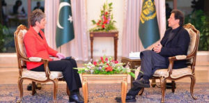 Read more about the article A Nuclear Armed country, India, is being run by extremists: Prime Minister Imran Khan