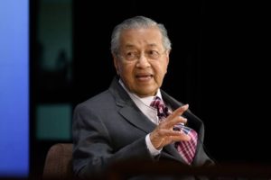 Read more about the article Muslim countries should unite to protect themselves against external threats: Malaysian PM Mahathir Mohamad