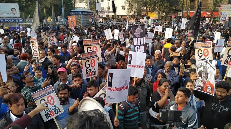 Read more about the article People Chant ‘Go Back Modi’ slogans while Modi visits Kolkata