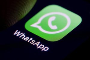 Read more about the article Whatsapp plans to introduce ‘Dark Mode’ in six colours soon