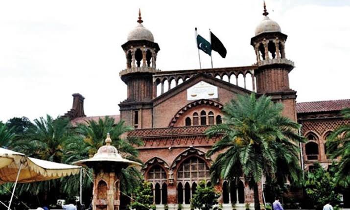 Read more about the article Lahore High Court issues stay order against conversion of Ishaq Dar’s house into Panah-gaah