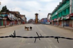 Read more about the article US Senators concerned over continued internet curbs and detentions in Occupied Kashmir