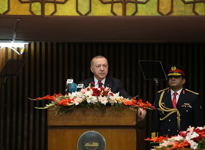 Read more about the article Turkish President Erdogan highlights Kashmir issue in his address to Parliament of Pakistan