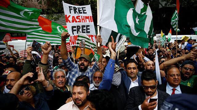 Read more about the article Kashmiris protest outside Indian High Commission in London