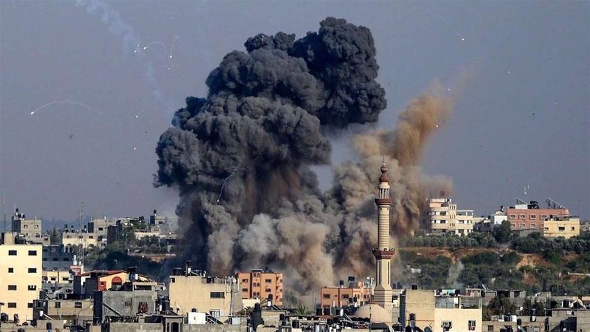 Read more about the article 67 Palestinians martyred in heavy bombardment by Israeli forces in Gaza