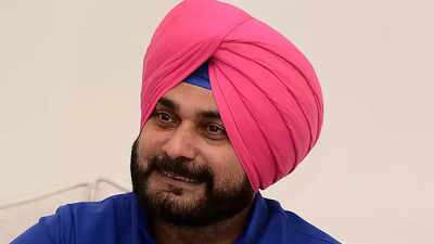 Read more about the article Navjot Singh Sidhu shares video of his recent visit to Kartarpur