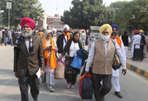 Read more about the article Thousands of Sikh yatrees reached Wagah border to attend 552nd birth anniversary of Baba Guru Nanak