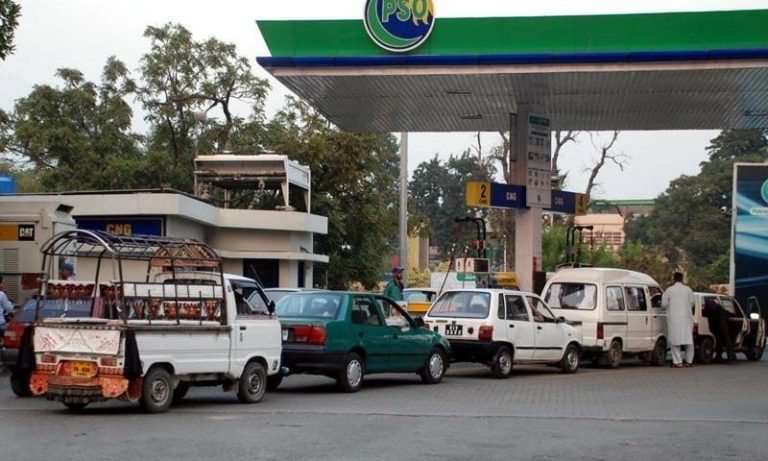 fill-up-your-tanks-petrol-pumps-to-go-on-indefinite-strike-from-thursday-1637754731-7969