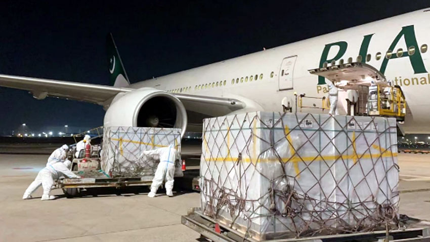 Read more about the article Pakistan received 15 mln doses of Covid vaccines from Asian development Bank