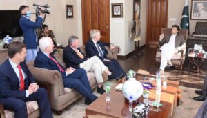 Read more about the article US senators called on PM Imran khan