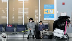 Read more about the article Increasing omicron cases in UK alarms everyone