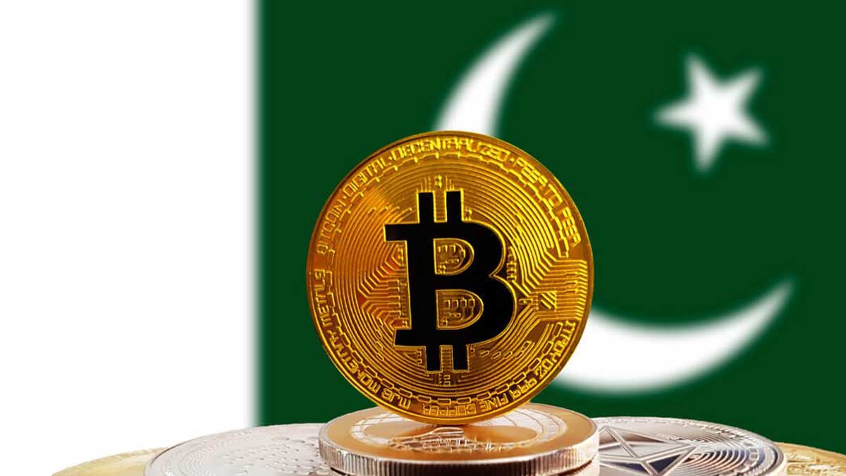 Read more about the article No chances of legalizing cryptocurrency anytime soon in Pakistan : Fawad Chaudhry