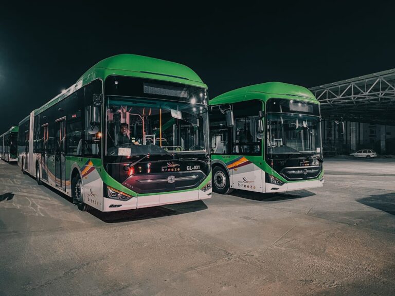 green line buses in karachi