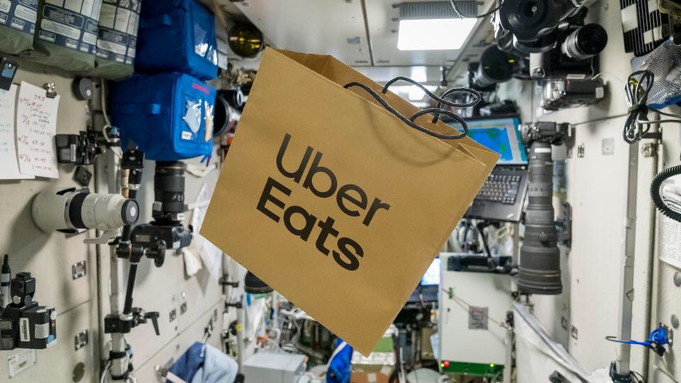 Read more about the article Uber Eats makes first food delivery to space