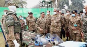 Read more about the article COAS Qamar Javed Bajwa visits Peshawar Corps HQs