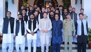 Read more about the article PM Imran Khan praises Pakistani Cricketers, “You Made us proud”